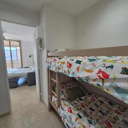 Cozy Proche Plages Et Gare Апартаменты *